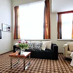 423 W Pieciogwiazdkowym Royal Tulip Plaza 200 M Dobruk شقة
