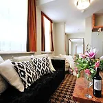 423 W Pieciogwiazdkowym Royal Tulip Plaza 200 M Dobruk شقة كولوبرزيغ