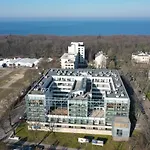 423 W Pieciogwiazdkowym Royal Tulip Plaza 200 M Dobruk شقة