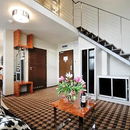 423 W Pieciogwiazdkowym Royal Tulip Plaza 200 M Dobruk דירה קולובז'ג